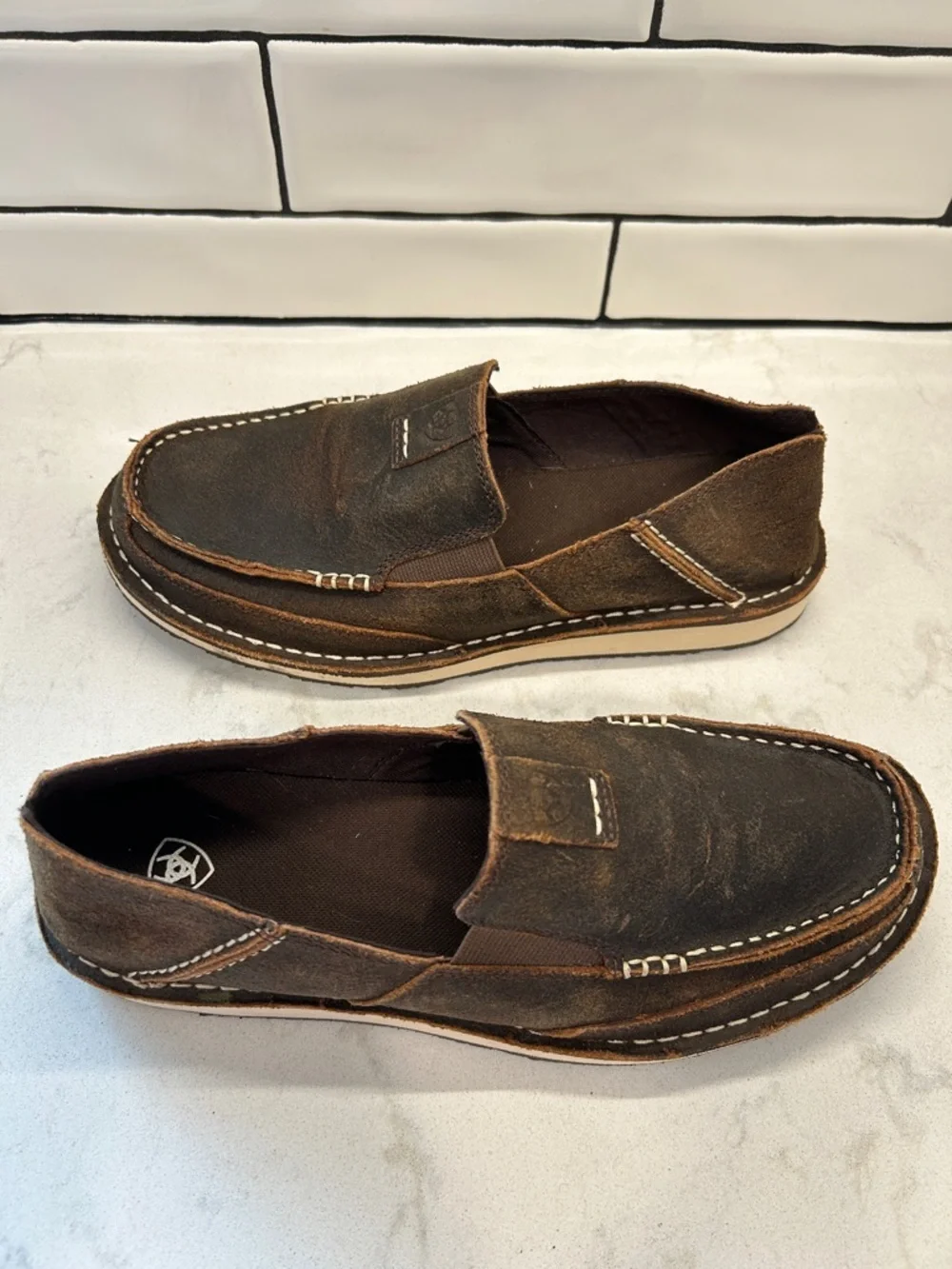 Ariat men rough